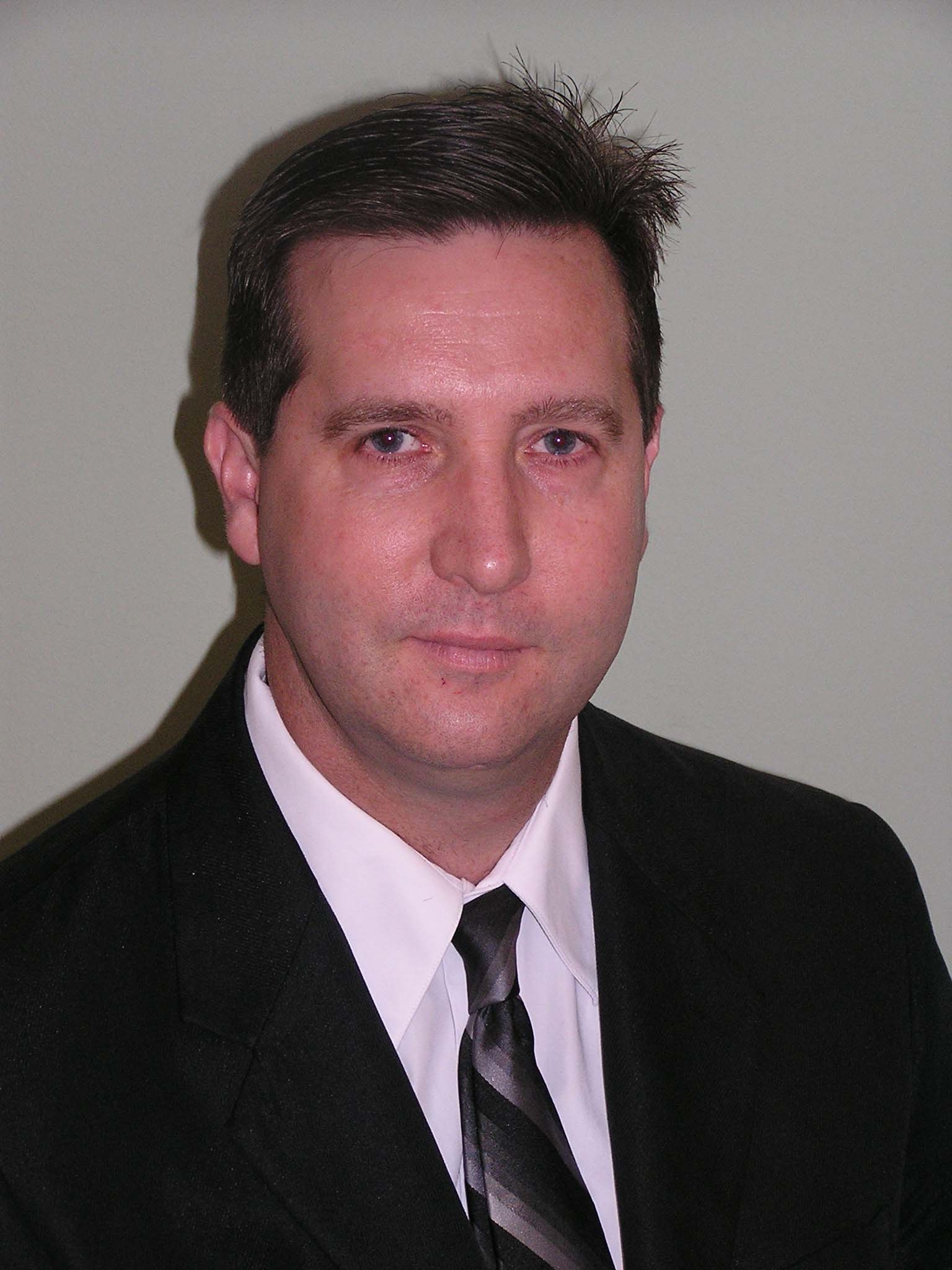 Dr. Paul Almeida